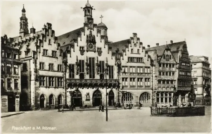 Framed Print : Frankfurt, Germany - The Romer Framed Print : Frankfurt, Germany - The Romer