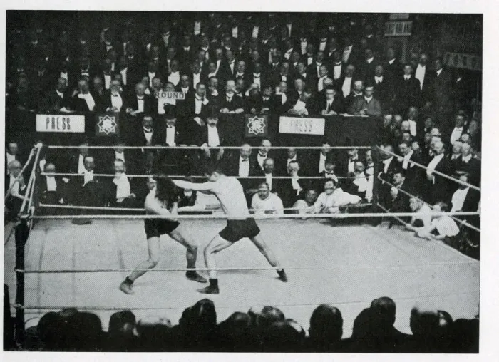 Framed Print : Freddie Welsh and Packy McFarland in boxing match Framed Print : Freddie Welsh and Packy McFarland in boxing match