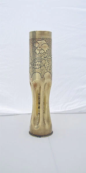 French 75 mm shell case with floral design