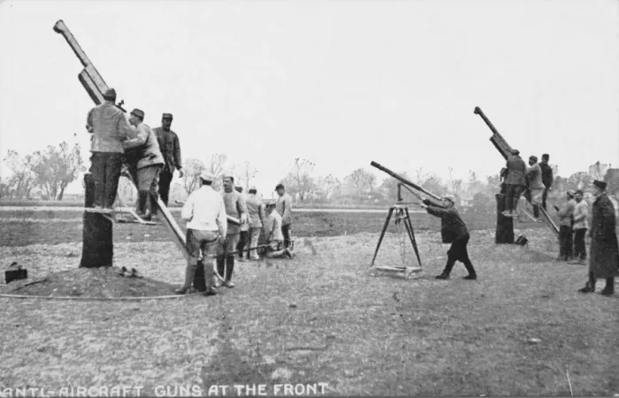 Framed Print : French anti-aircraft gunners - WWI Framed Print : French anti-aircraft gunners - WWI