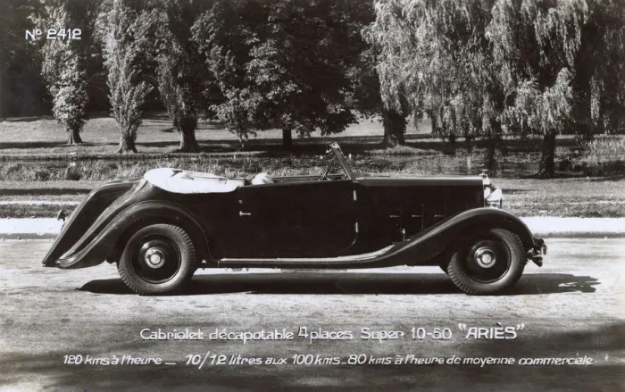 Framed Print : French Cabriolet Aries Super 10 / 50 Framed Print : French Cabriolet Aries Super 10 / 50