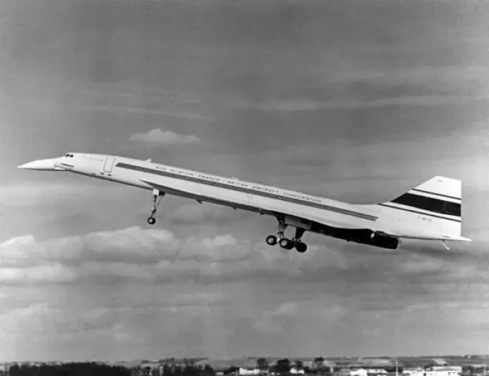 Framed Print : French Concorde Flies Framed Print : French Concorde Flies