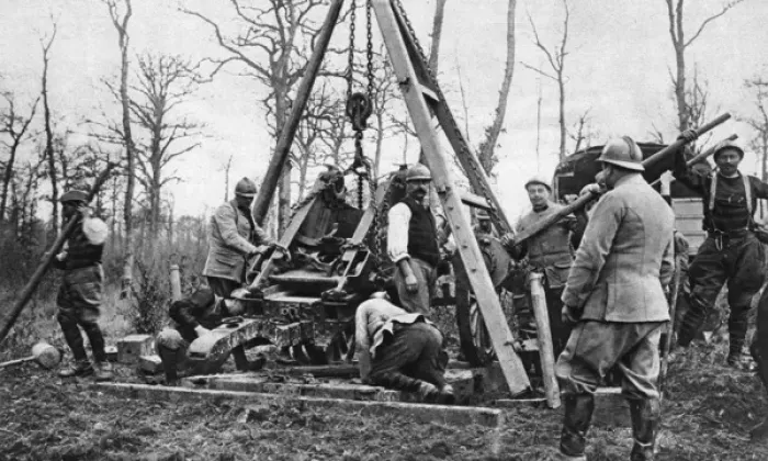 Framed Print : French gunners positioning a heavy gun-carriage Framed Print : French gunners positioning a heavy gun-carriage