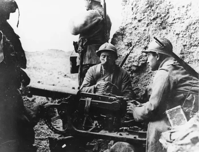 Framed Print : French machine gun WWI Framed Print : French machine gun WWI
