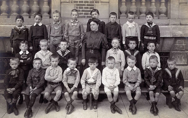 French Pupils  /  Photo 1910