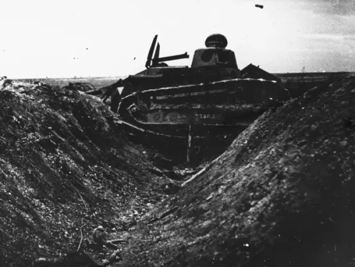 Framed Print : French tank WWI Framed Print : French tank WWI