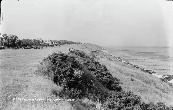 Framed Print : Frinton Cliffs and Beach Framed Print : Frinton Cliffs and Beach