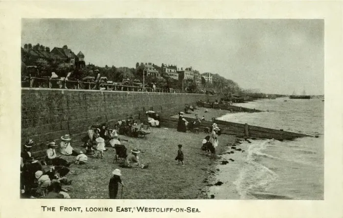 Framed Print : The Front, Westcliff-on-Sea, Essex Framed Print : The Front, Westcliff-on-Sea, Essex