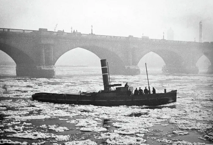 Framed Print : Frozen River Thames and Waterloo Bridge, London Framed Print : Frozen River Thames and Waterloo Bridge, London