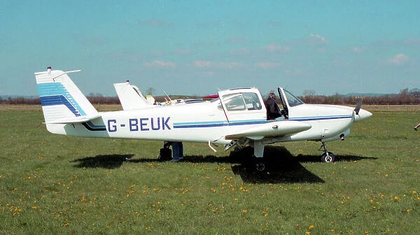 Fuji FA-200 G-BEUK