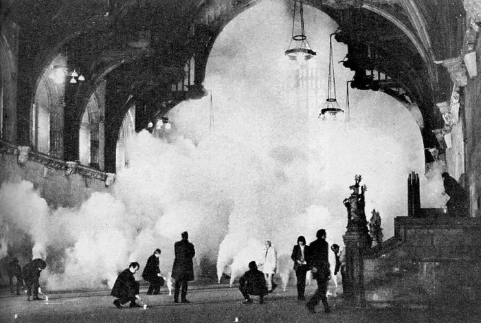 Framed Print : Fumigating Westminster Hall, 1971 Framed Print : Fumigating Westminster Hall, 1971