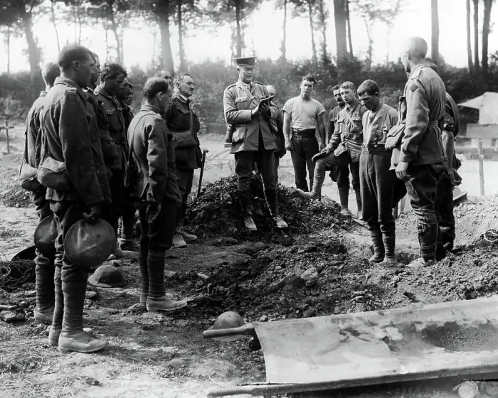 Framed Print : Funeral of Anzac soldier, Western Front, WW1 Framed Print : Funeral of Anzac soldier, Western Front, WW1