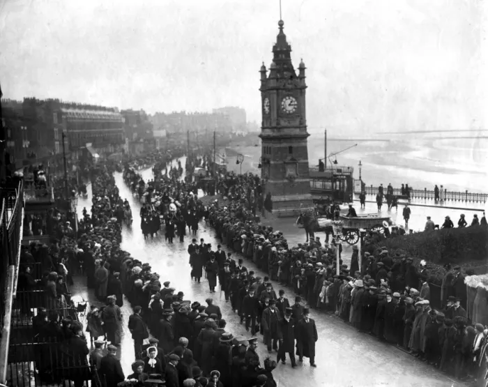 Framed Print : Funeral cortege of George Sanger, Ramsgate, Kent Framed Print : Funeral cortege of George Sanger, Ramsgate, Kent