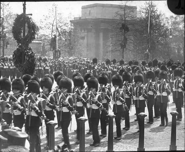 Funeral of Edward VII - Grenadiers marching