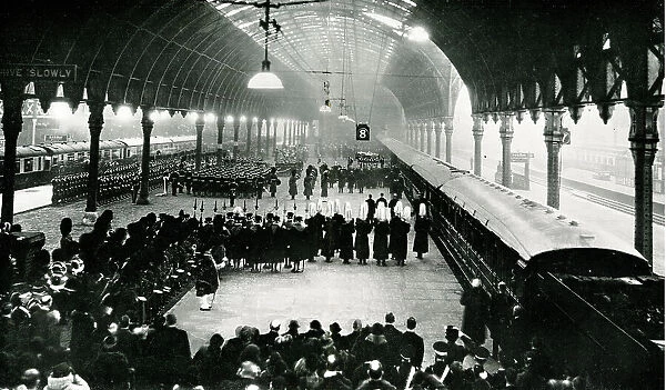 Funeral of King George V, coffin put on train at Paddington