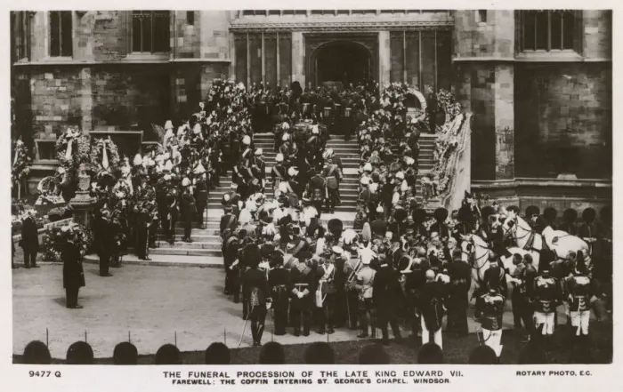 Framed Print : Funeral procession of King Edward VII, Windsor Framed Print : Funeral procession of King Edward VII, Windsor