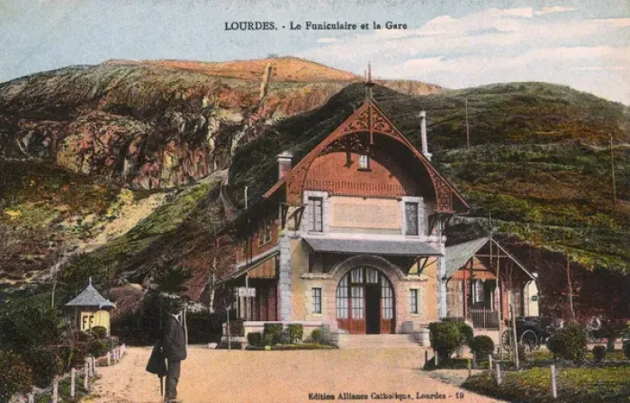 Framed Print : The Funicular Railway - Lourdes Framed Print : The Funicular Railway - Lourdes