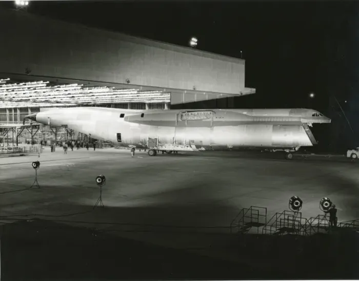Framed Print : The fuselage of the first Lockheed C-5A Galaxy is moved ? Framed Print : The fuselage of the first Lockheed C-5A Galaxy is moved ?