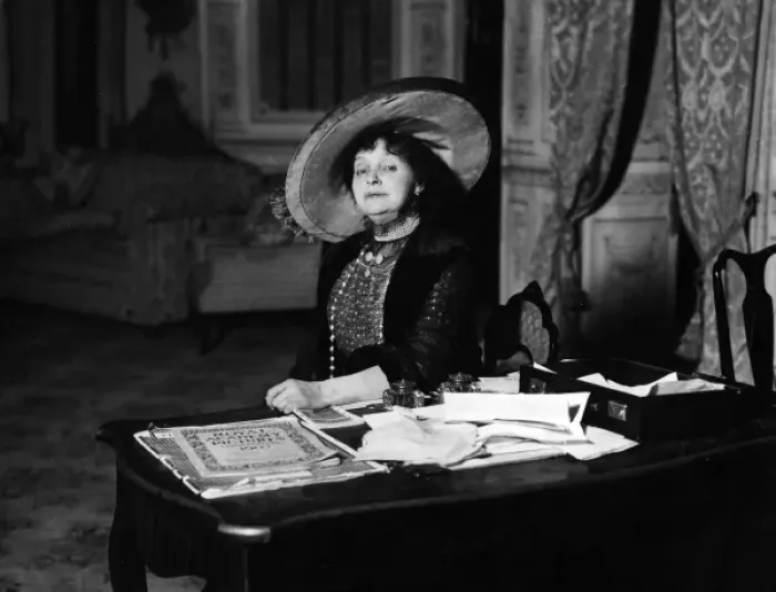 Framed Print : Gabrielle Rejane, French actress Framed Print : Gabrielle Rejane, French actress