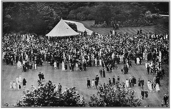 Garden Party at Buckingham Palace, 1927
