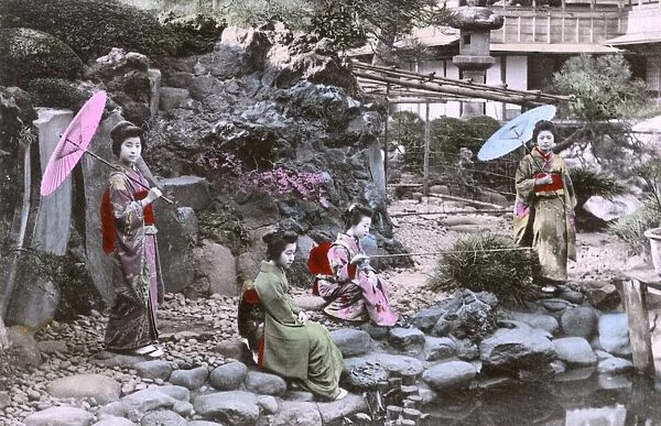 Garden Scene - Geisha - Japan