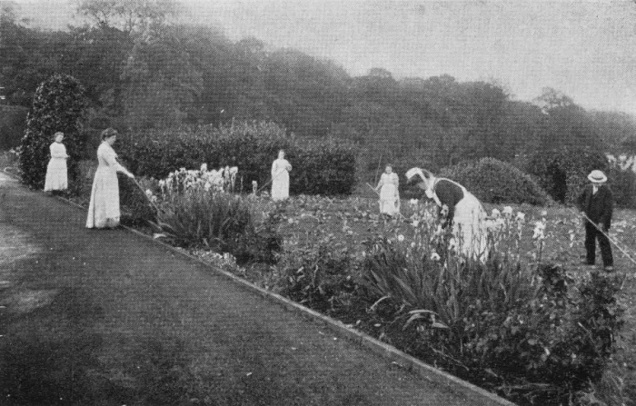Framed Print : Gardening, Inebriates Reformatory, Chesterfield, Derbyshire