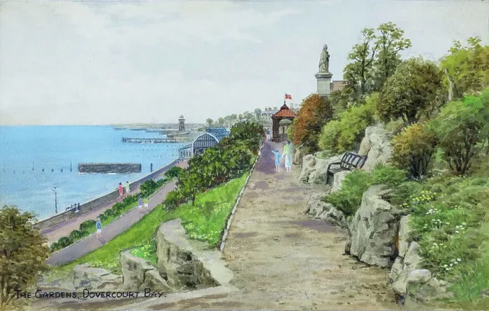 Framed Print : The Gardens, Dovercourt Bay, Essex Framed Print : The Gardens, Dovercourt Bay, Essex