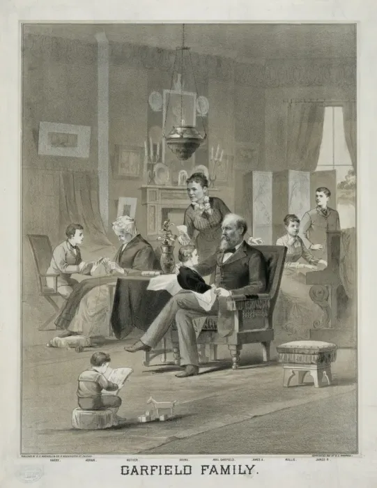 Framed Print : Garfield family Framed Print : Garfield family