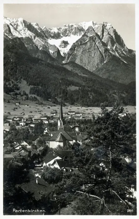 Framed Print : Garmisch-Partenkirchen, Bavaria, Germany Framed Print : Garmisch-Partenkirchen, Bavaria, Germany
