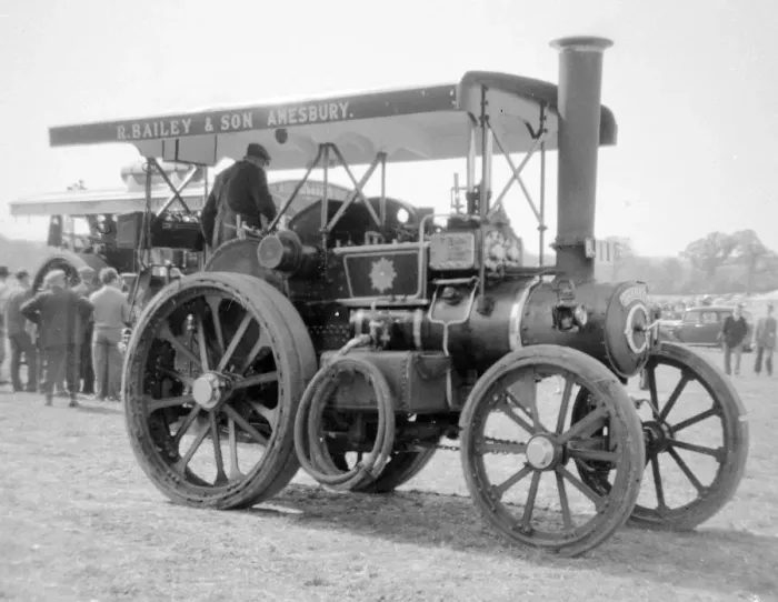 Framed Print : Garrett 4nhp 5 ton Tractor BJ 5597 Framed Print : Garrett 4nhp 5 ton Tractor BJ 5597