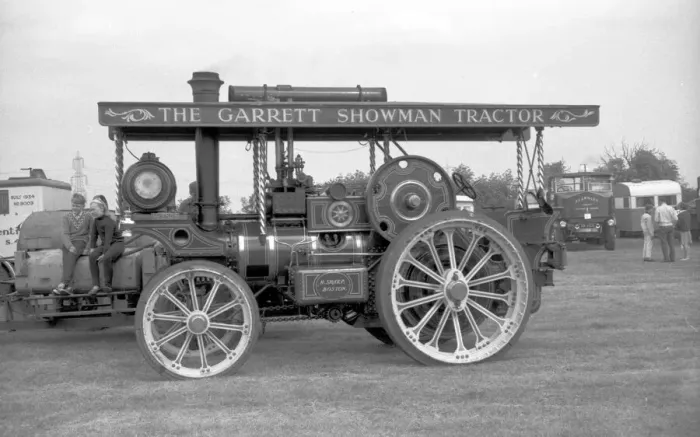 Framed Print : Garrett Showmans Tractor Framed Print : Garrett Showmans Tractor