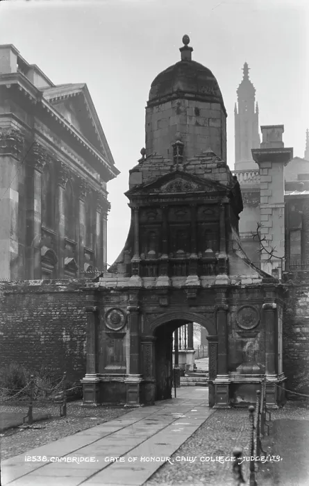Framed Print : Gate of Honour, Caius College Framed Print : Gate of Honour, Caius College