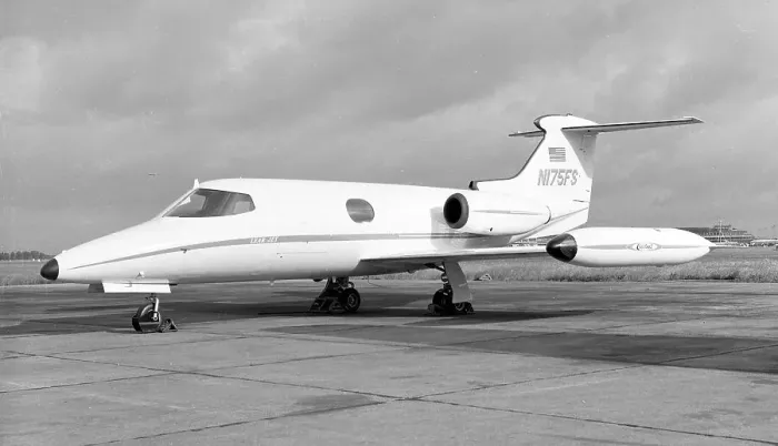 Framed Print : Gates Learjet 24A N175FS Framed Print : Gates Learjet 24A N175FS