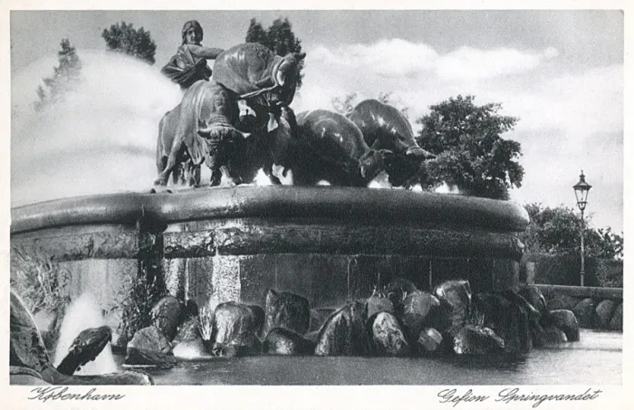 Framed Print : Gefion Fountain - Copenhagen, Denmark Framed Print : Gefion Fountain - Copenhagen, Denmark