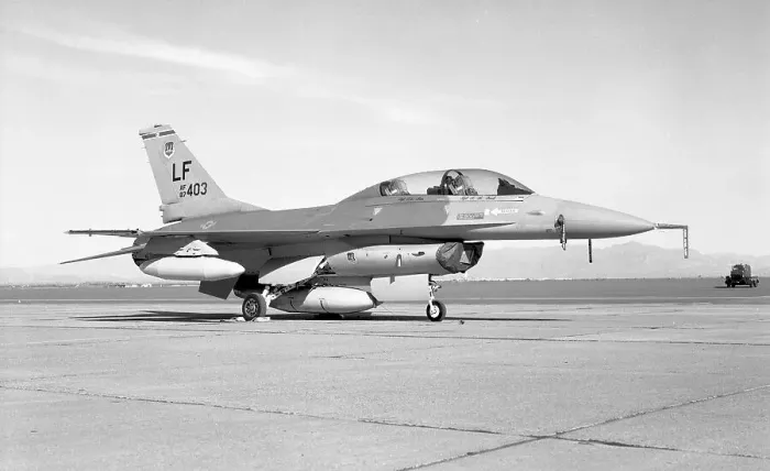 Framed Print : General Dynamics F-16B Fighting Falcon 87-0403 Framed Print : General Dynamics F-16B Fighting Falcon 87-0403