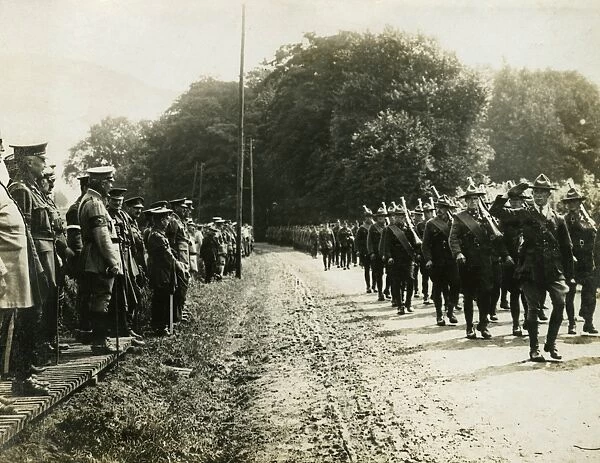 General Horne watching march past of soldiers, WW1