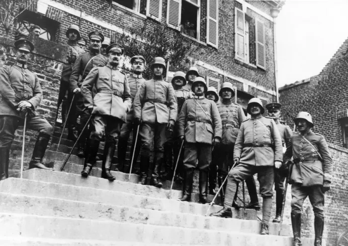 Framed Print : General Paschen and staff officers, WW1 Framed Print : General Paschen and staff officers, WW1