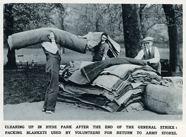 The General Strike - clearing up Hyde Park 1926