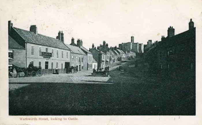Framed Print : General View, Towards the Castle, Warkworth, Northumberland