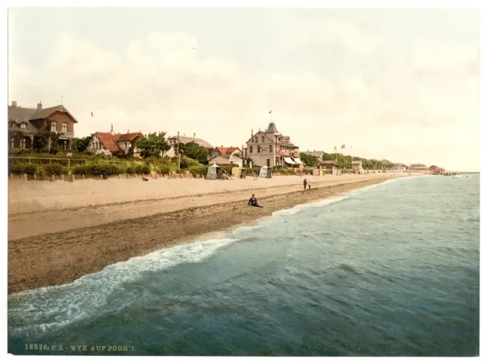Framed Print : General view, I. Wyk on Fohr, Schleswig-Holstein, Germany Framed Print : General view, I. Wyk on Fohr, Schleswig-Holstein, Germany