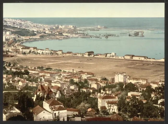 Framed Print : General view from Mustapha, II, Algiers, Algeria Framed Print : General view from Mustapha, II, Algiers, Algeria