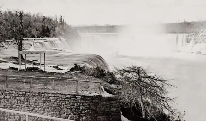 Framed Print : General view of the Niagara Falls, Isaiah Taber studio Framed Print : General view of the Niagara Falls, Isaiah Taber studio