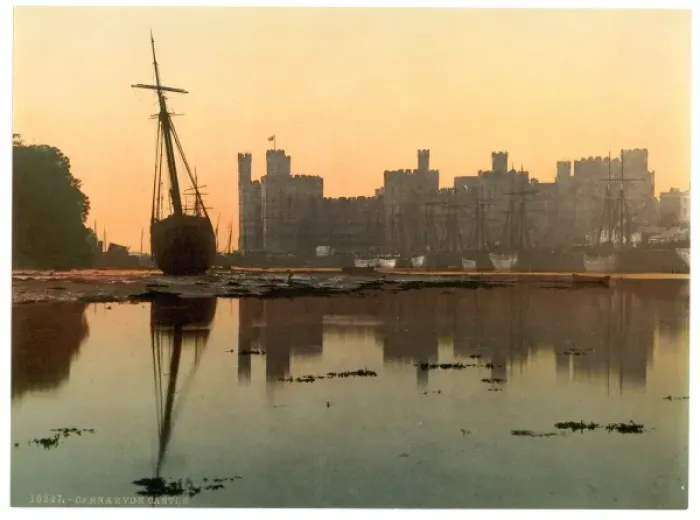 Framed Print : General view, sunset, Carnarvon Castle (i. e. Caernarfon), Wa Framed Print : General view, sunset, Carnarvon Castle (i. e. Caernarfon), Wa