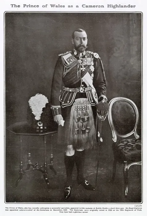 Framed Print : George, Prince of Wales (later King George V), as Colonel of the Cameron Highlanders in costume, at Dublin Castle. Appointed colonel-in-chief of the Camerons in November 1902. Date: 1905 Framed Print : George, Prince of Wales (later King George V), as Colonel of the Cameron Highlanders in costume, at Dublin Castle. Appointed colonel-in-chief of the Camerons in November 1902. Date: 1905