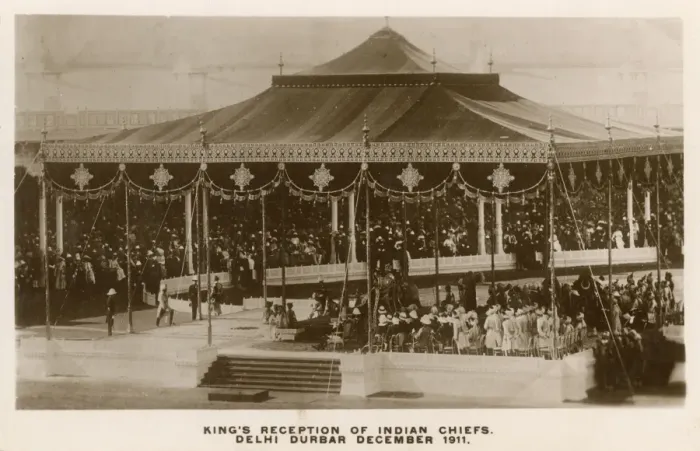 Framed Print : George V and Mary, Coronation Durbar, Delhi, India Framed Print : George V and Mary, Coronation Durbar, Delhi, India
