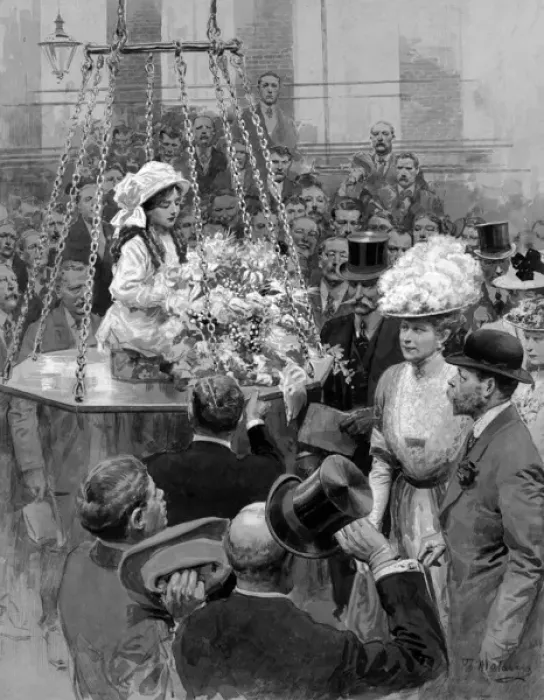 Framed Print : George V and Queen Mary in a crowd of people Framed Print : George V and Queen Mary in a crowd of people