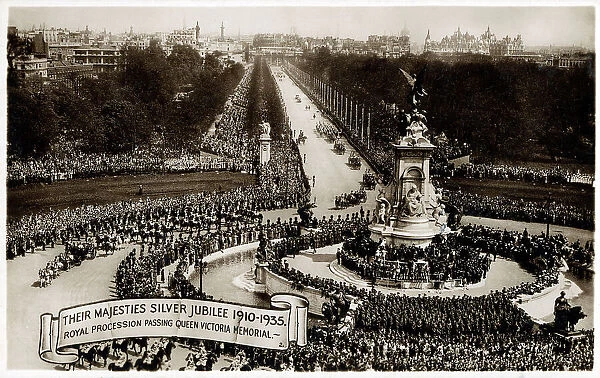George V - Silver Jubilee Procession at Victoria Memorial