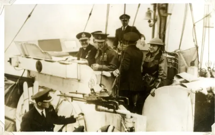 Framed Print : George VI inspecting D-Day Invasion Forces, WW2 Framed Print : George VI inspecting D-Day Invasion Forces, WW2