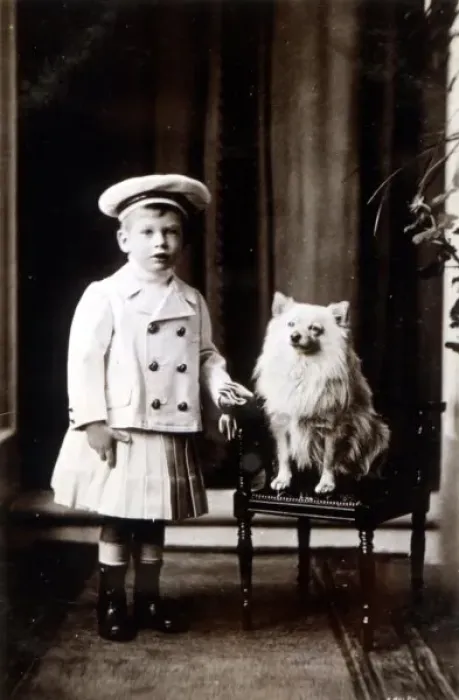 Framed Print : George VI and Spitz Framed Print : George VI and Spitz