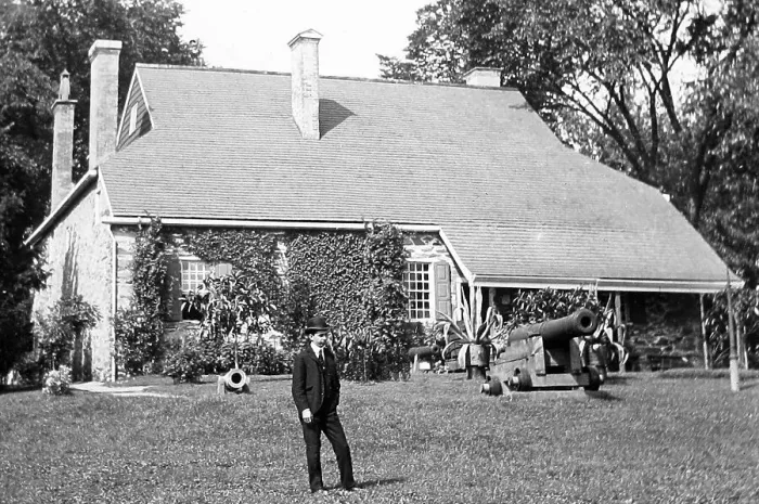 Framed Print : George Washington's HQ at Newburgh USA early 1900s Framed Print : George Washington's HQ at Newburgh USA early 1900s